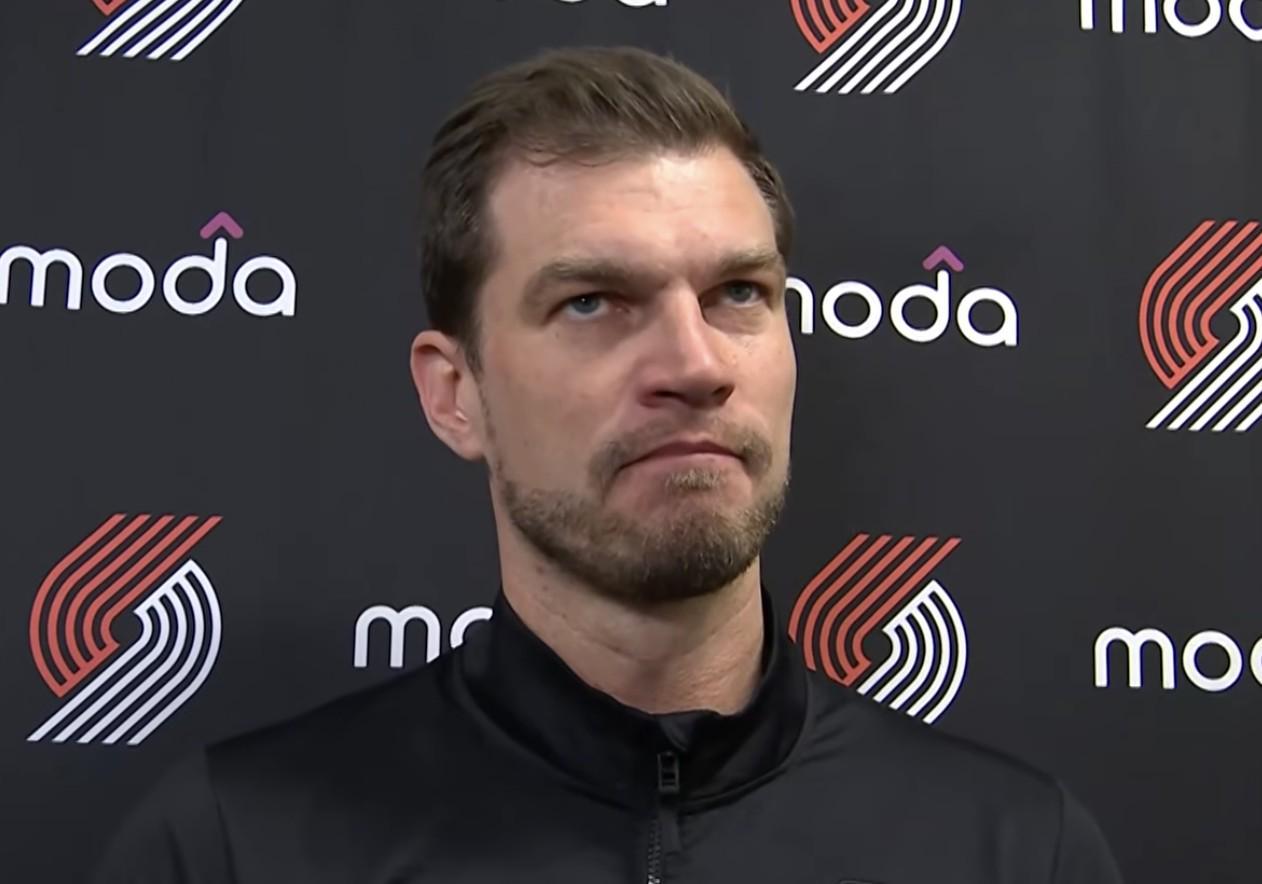 开云体育app-斯普利特：杨瀚森身体上正在变得更好，但很多方面还需要提高